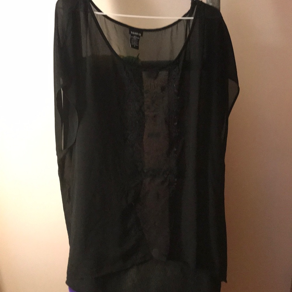 3/$20 Shear blouse with cute lace detail